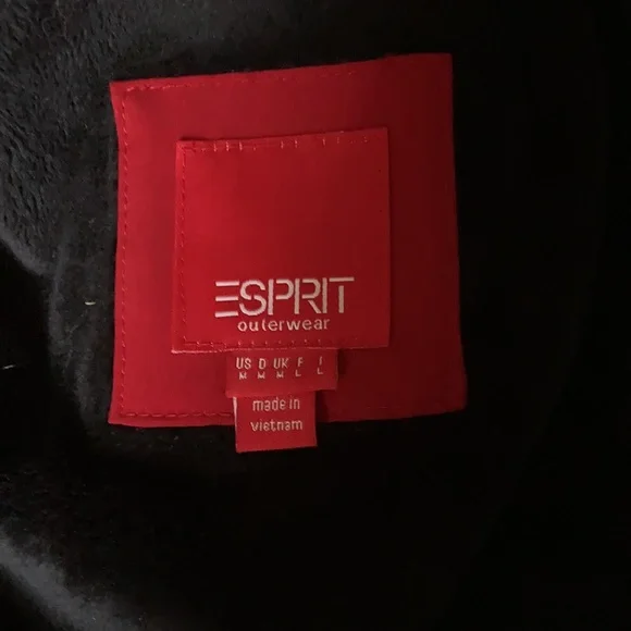 Red ESPRIT quilted fall coat - Picture 6 of 8